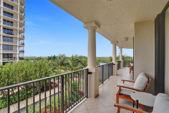 401 - 13627 Deering Bay Dr, Condo with 3 bedrooms, 3 bathrooms and null parking in Coral Gables FL | Image 35