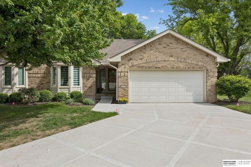13216 Willis Cir, Omaha, NE, 68164-4018 | Card Image