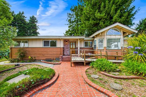 4290 Fairway Dr, Eureka, CA, 95503-6413 | Card Image