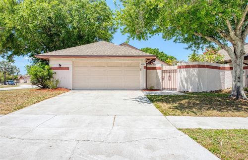 6922 Silvermill Dr, TAMPA, FL, 33635-9634 | Card Image