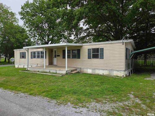 201 E 3rd St, Christopher, IL, 62822-1845 | Card Image