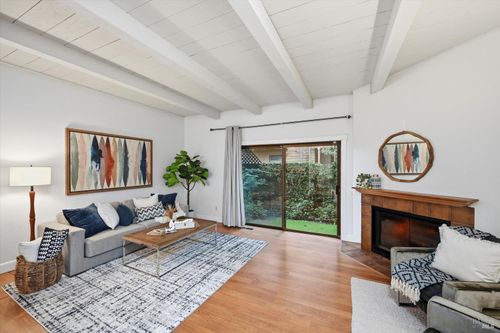 65 Freedom Lane N, Petaluma, CA, 94952 | Card Image