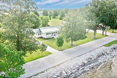 2603 West Shore Road, House other with 2 bedrooms, 1 bathrooms and null parking in Isle La Motte VT | Image 3