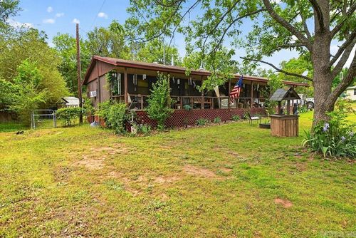 581 Pinewood Road, Clinton, AR, 72031-0000 | Card Image