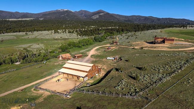 5845 Dry Creek Ranch Rd, House other with 3 bedrooms, 3 bathrooms and null parking in Whitehall MT | Image 61