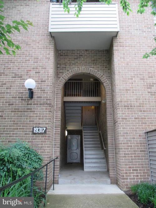 apt-302-19317 Club House Rd, GAITHERSBURG, MD, 20886-3020 | Card Image