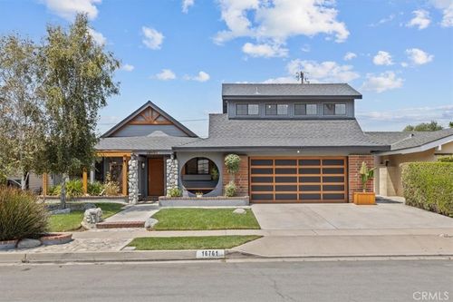 16761 Robert Ln, Huntington Beach, CA, 92647-4242 | Card Image