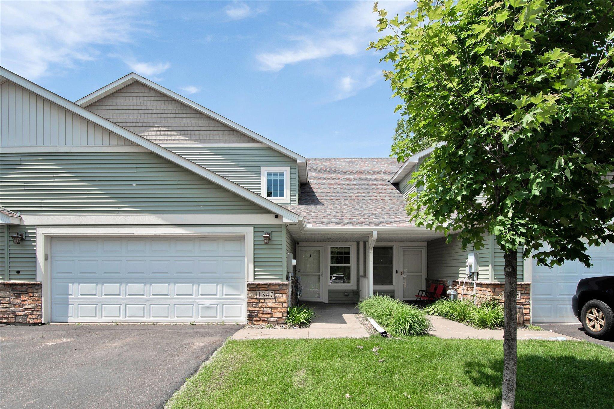 Echo Lake Ct, Saint Paul, MN 55115