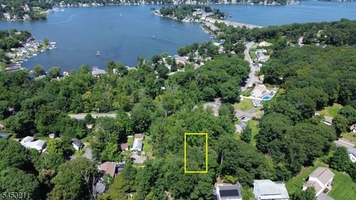 66 Iroquois Ave, Landing, NJ, 07850-1330 | Card Image