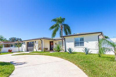 10025 Regency Park Boulevard, House other with 3 bedrooms, 2 bathrooms and null parking in PORT RICHEY FL | Image 3