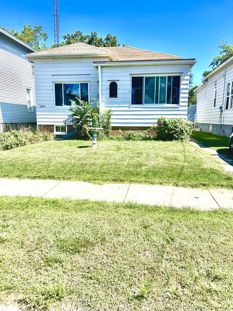 12th Ave, Kenosha, WI 53143