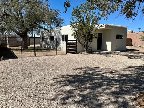 2619 Morningside Dr Ne, Albuquerque, NM, 87110-2937 | Card Image