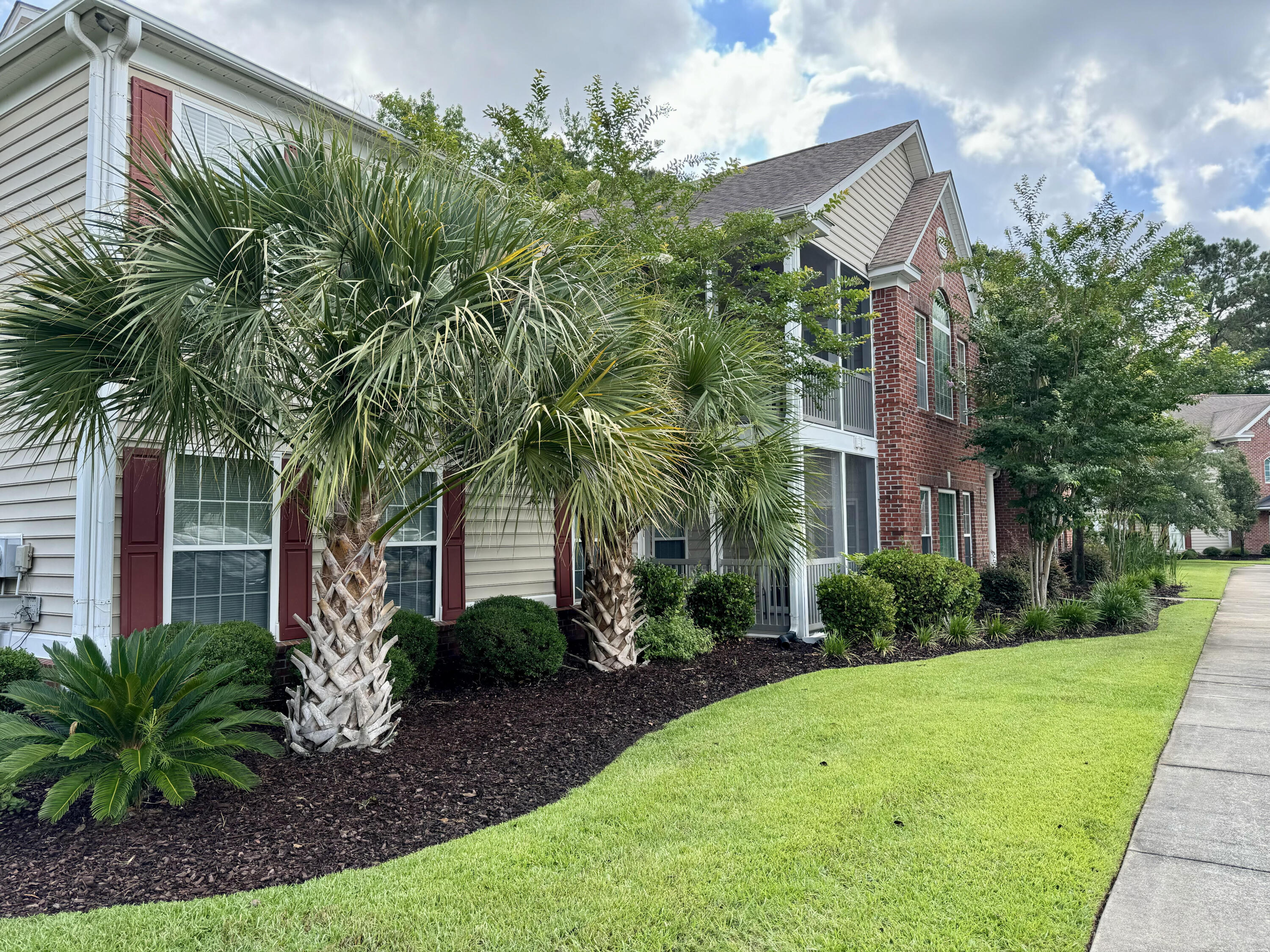 Oxborough Cir, Mount Pleasant, SC 29466