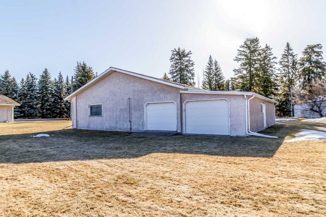 39060A Range Road 270, Home with 2 bedrooms, 2 bathrooms and 4 parking in Rural Red Deer County AB | Image 13
