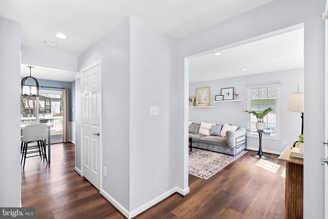 20755 Citation Dr, House other with 3 bedrooms, 4 bathrooms and null parking in ASHBURN VA | Image 6