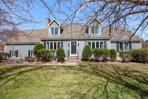 2 Natalie Rd, Chelmsford, MA, 01824-4239 | Card Image