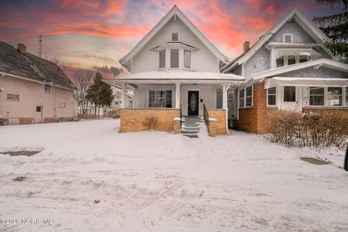 1023 Shadowlawn Dr, Toledo, OH, 43609-3153 | Card Image