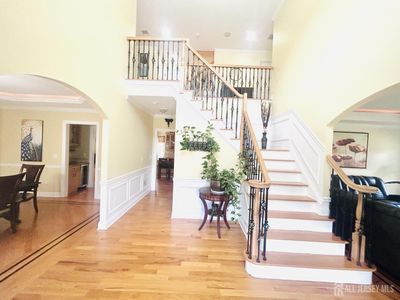 47 King Street, House other with 5 bedrooms, 4 bathrooms and null parking in Edison NJ | Image 2