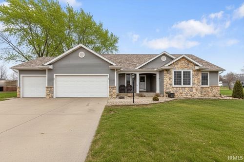 57318 Garnet Ln, Goshen, IN, 46528-6265 | Card Image
