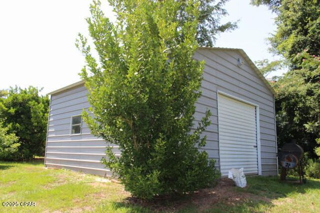2100 Third Ave, House other with 3 bedrooms, 3 bathrooms and null parking in Sneads FL | Image 17