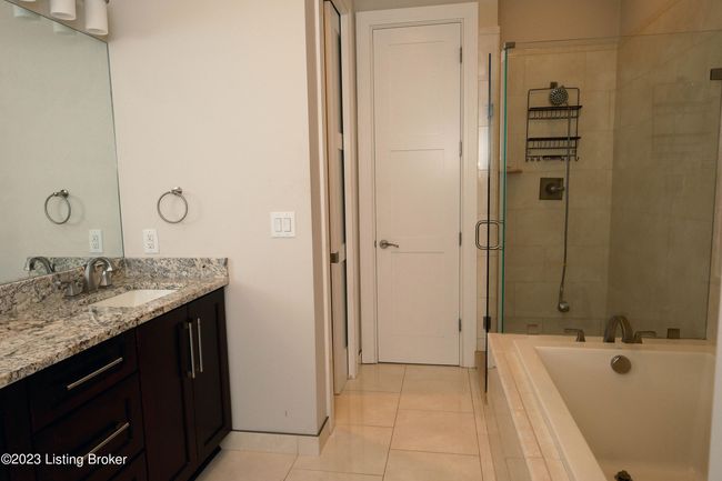 201 - 10704 Meeting St, Townhouse with 3 bedrooms, 3 bathrooms and null parking in Prospect KY | Image 12