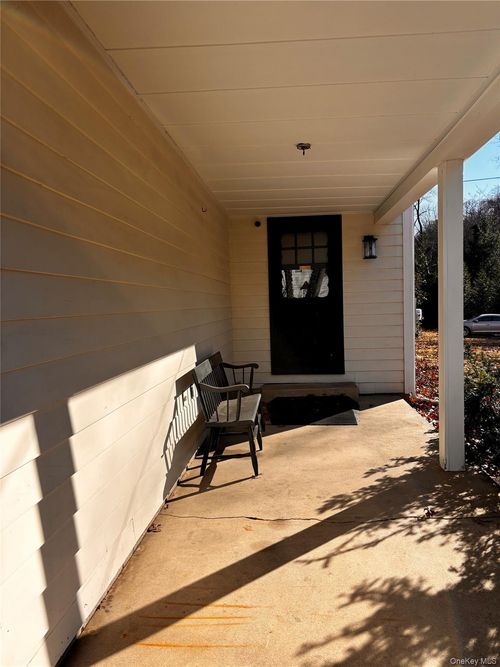 67 Turkey Ln, Cold Spring Harbor, NY, 11724-1711 | Card Image