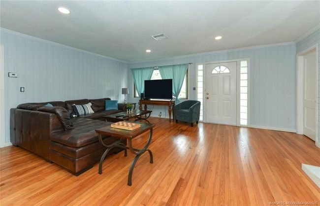817 Sw Saint Lucie Cres, House other with 3 bedrooms, 3 bathrooms and null parking in STUART FL | Image 7