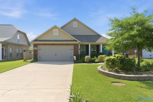 434 Wade Rd Se, Owens Cross Roads, AL, 35763-9128 | Card Image