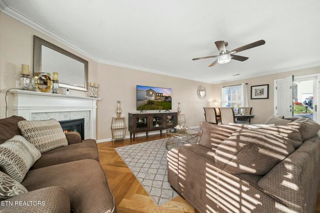 7708 Ambergate Dr, House other with 4 bedrooms, 3 bathrooms and null parking in Powell TN | Image 5