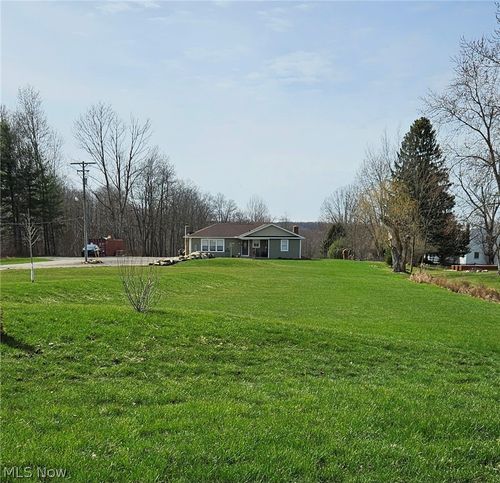 12684 Taylor Wells Rd, Chardon, OH, 44024-8920 | Card Image