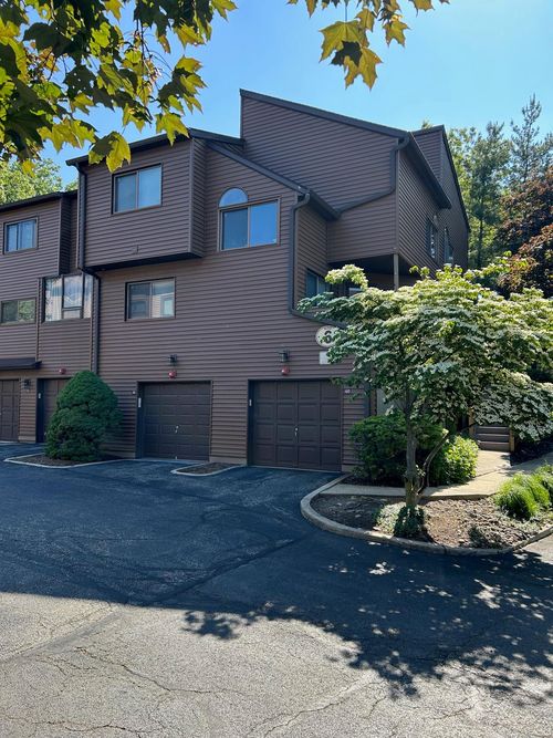38 Tulip Ct, Nanuet, NY, 10954-3805 | Card Image