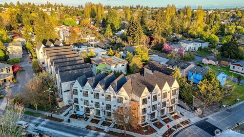 9748 Holman Rd Nw, Seattle, WA, 98117 | Card Image