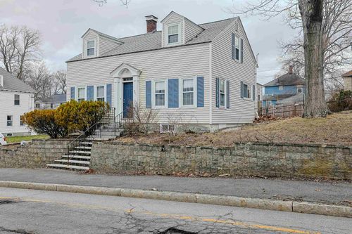 861 Beech Street, Manchester, NH, 03104 | Card Image