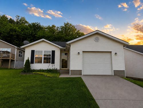 407 Pueblo Ct, Winchester, KY, 40391-2283 | Card Image