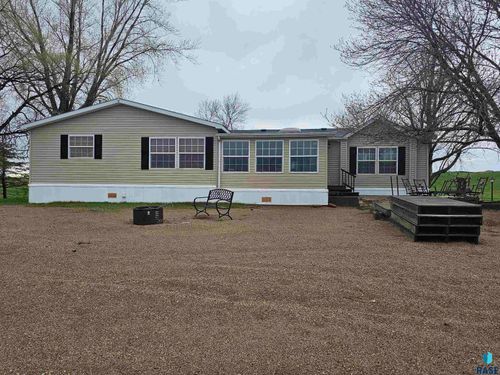 3441 North Shore Dr, Wentworth, SD, 57075 | Card Image
