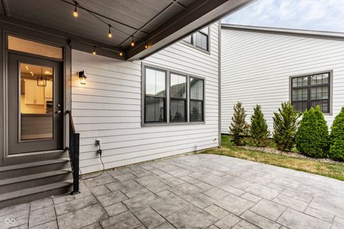 1541 Lash St, Carmel, IN, 46032-8616 | Card Image
