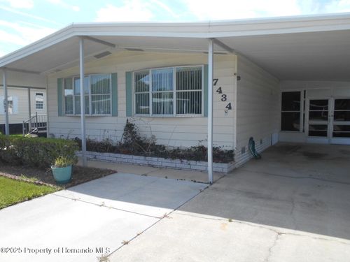 7434 Dinsmore St, Brooksville, FL, 34613-5963 | Card Image