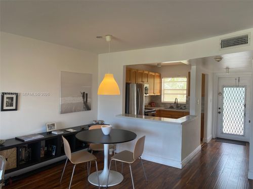 311-8861 Sunrise Lakes Blvd, Sunrise, FL, 33322-1427 | Card Image