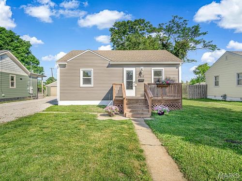 2617 Center St, Granite City, IL, 62040-3419 | Card Image