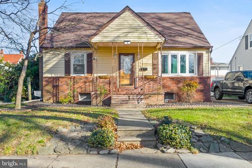 6 7th Ave, ROEBLING, NJ, 08554-1210 | Card Image