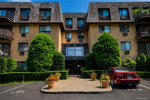 5407-508 Central Park Ave, Scarsdale, NY, 10583-1076 | Card Image