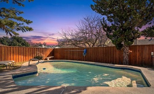 2212 Parkhaven Dr, Plano, TX, 75075-2013 | Card Image