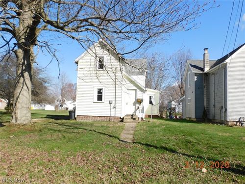522 Shackson St, Conneaut, OH, 44030-1410 | Card Image