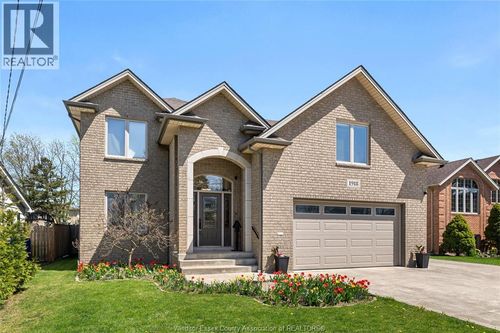 1918 Shawnee Rd, Tecumseh, ON, N8N1S8 | Card Image