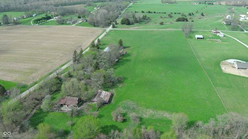 7614 S Mill Rd, Spiceland, IN, 47385-9751 | Card Image