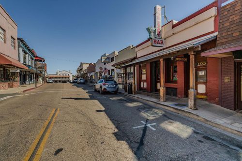 105 Main St, Jackson, CA, 95642-2323 | Card Image