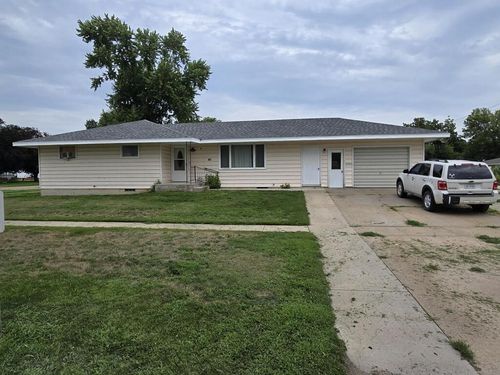 205 E 7th Ave, Red Cloud, NE, 68970-2444 | Card Image