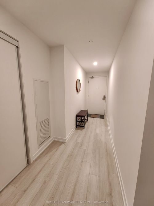 2301-33 Helendale Ave, Toronto, ON, M4R0A4 | Card Image