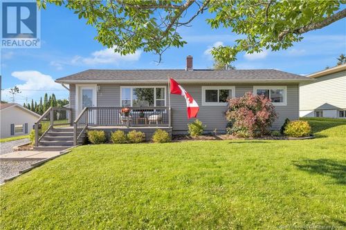 43 Mountain Rd, Saint John, NB, E2J2W9 | Card Image