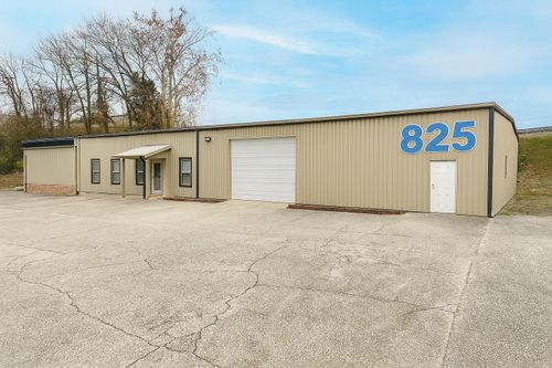 825 W Columbia St, Somerset, KY, 42501-1729 | Card Image